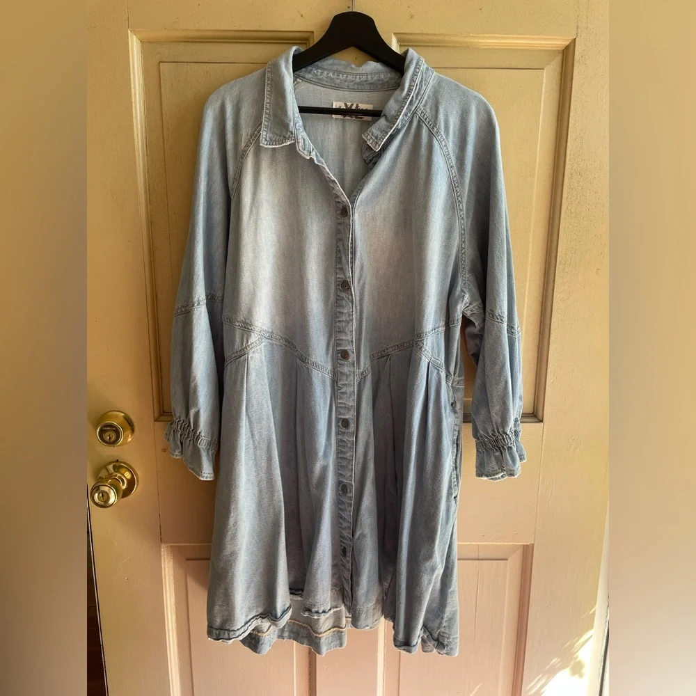 We The Free Free People Light Denim Mini Dress Size XL - Picture 1 of 5